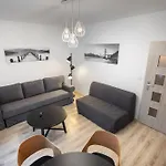 Petrovdom In Warsaw Cozy Apartment Wola, 32 Jana Kazimierza